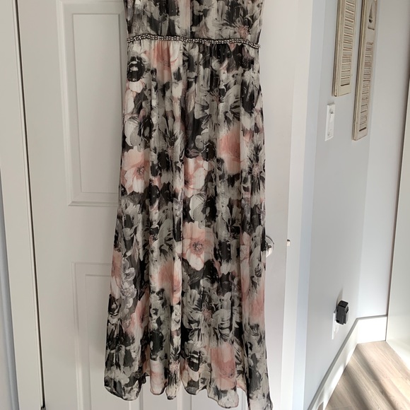 Halter Maxi Dress - Picture 6 of 8